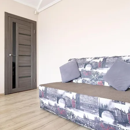 Svobodi 6-8 Apartment